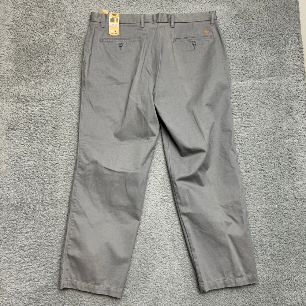 Dockers Saturday Khaki Mens 38x30 Grey New D3 Classic Fit No Wrinkle Chino Pants